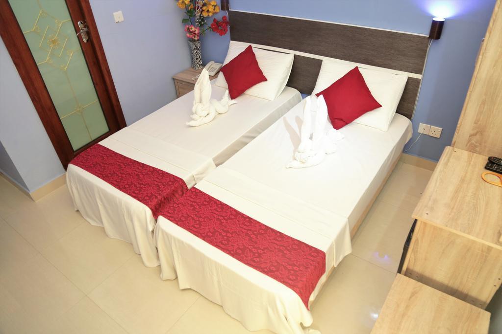 הולהומאל Elite Beach Inn מראה חיצוני תמונה