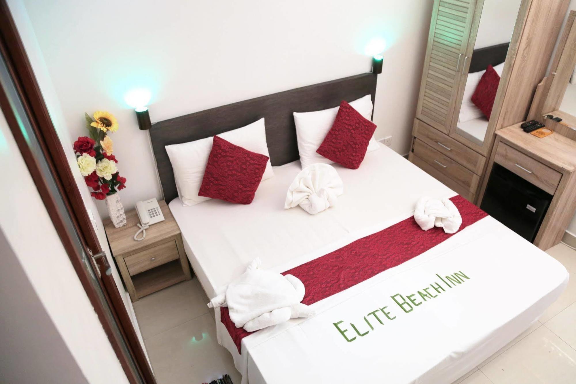 הולהומאל Elite Beach Inn מראה חיצוני תמונה